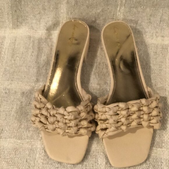 Circus by Sam Edelman Kenna Ivory Knotted Strap Slide Sandals Size 9 - Picture 3 of 7